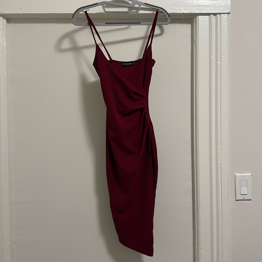 Prettylittlething bodycon magenta dress